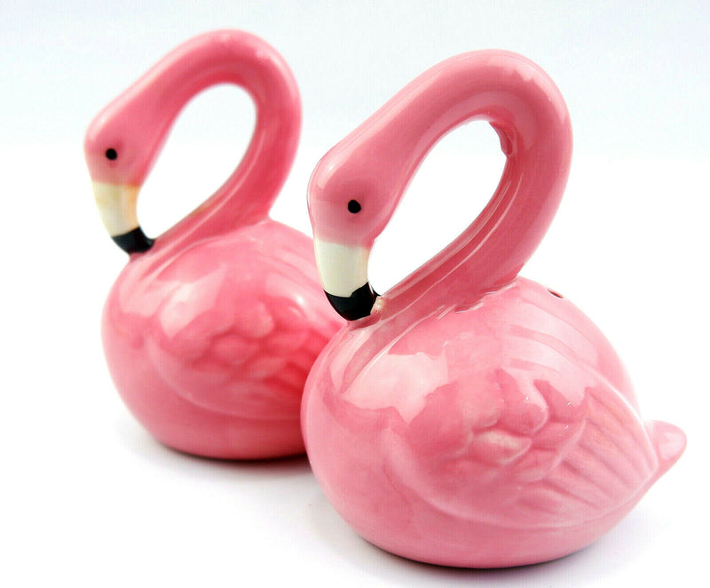 Sass and Belle Novelty Ceramic Salt & Pepper Shaker Pot Condiment Set Table Gift