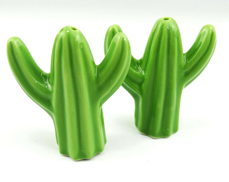 Sass and Belle Novelty Ceramic Salt & Pepper Shaker Pot Condiment Set Table Gift