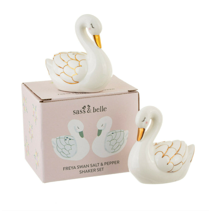 Sass and Belle Novelty Ceramic Salt & Pepper Shaker Pot Condiment Set Table Gift