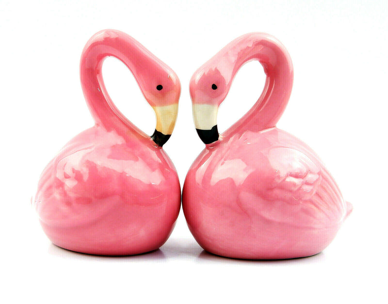 Sass and Belle Novelty Ceramic Salt & Pepper Shaker Pot Condiment Set Table Gift