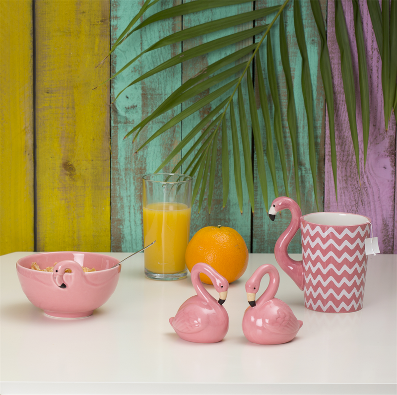 Sass & Belle Ziggy Flamingo Mug Cup Pink White Chevron with Cute Flamingo Handle