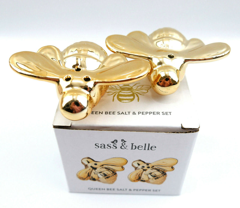 Sass and Belle Novelty Ceramic Salt & Pepper Shaker Pot Condiment Set Table Gift