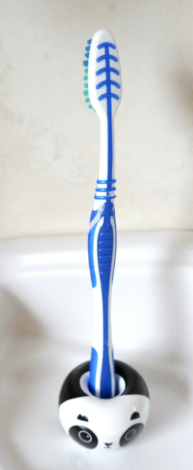 1 Cute Cat or Panda Porcelain Toothbrush Stand Holder Bathroom Pen Razor Holder