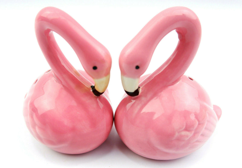 Sass and Belle Novelty Ceramic Salt & Pepper Shaker Pot Condiment Set Table Gift